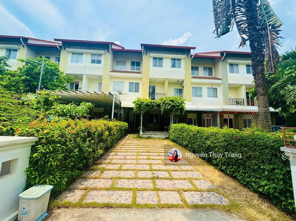 Bán gấp biệt thự 150m2 tại khu đô thị việt  sing the oasis, 6 tỷ vnd
