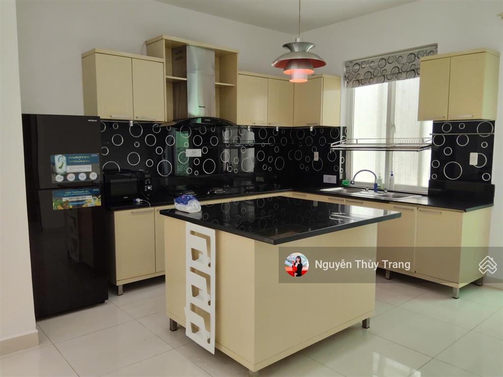 Cho thuê bt 4pn, 4wc, 300m2 tại khu đô thị việt  sing the oasis, 27 triệu