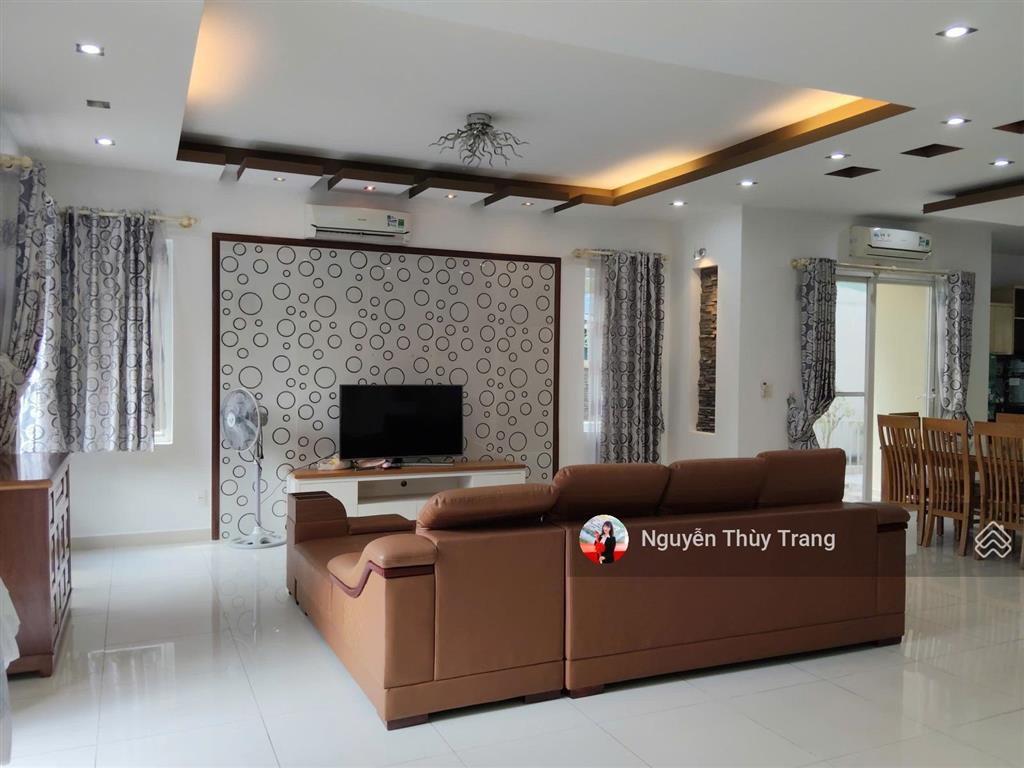 Cho thuê bt 4pn, 4wc, 300m2 tại khu đô thị việt  sing the oasis, 27 triệu