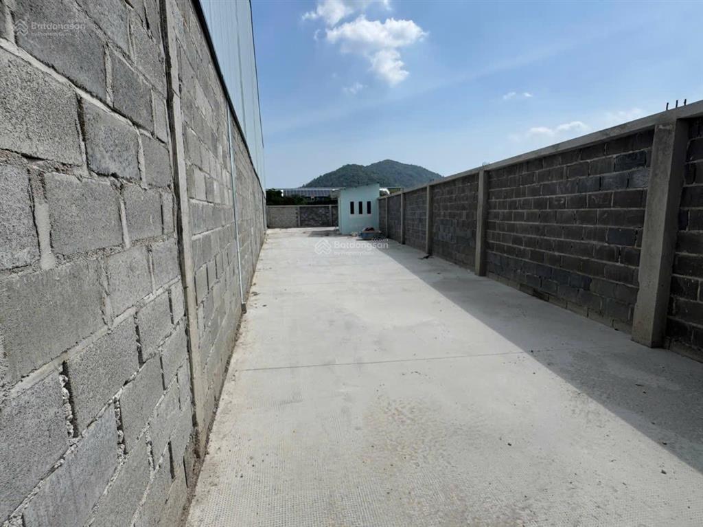 Bán nhà xưởng 5500m2 tại tp cảng phú mỹ brvt