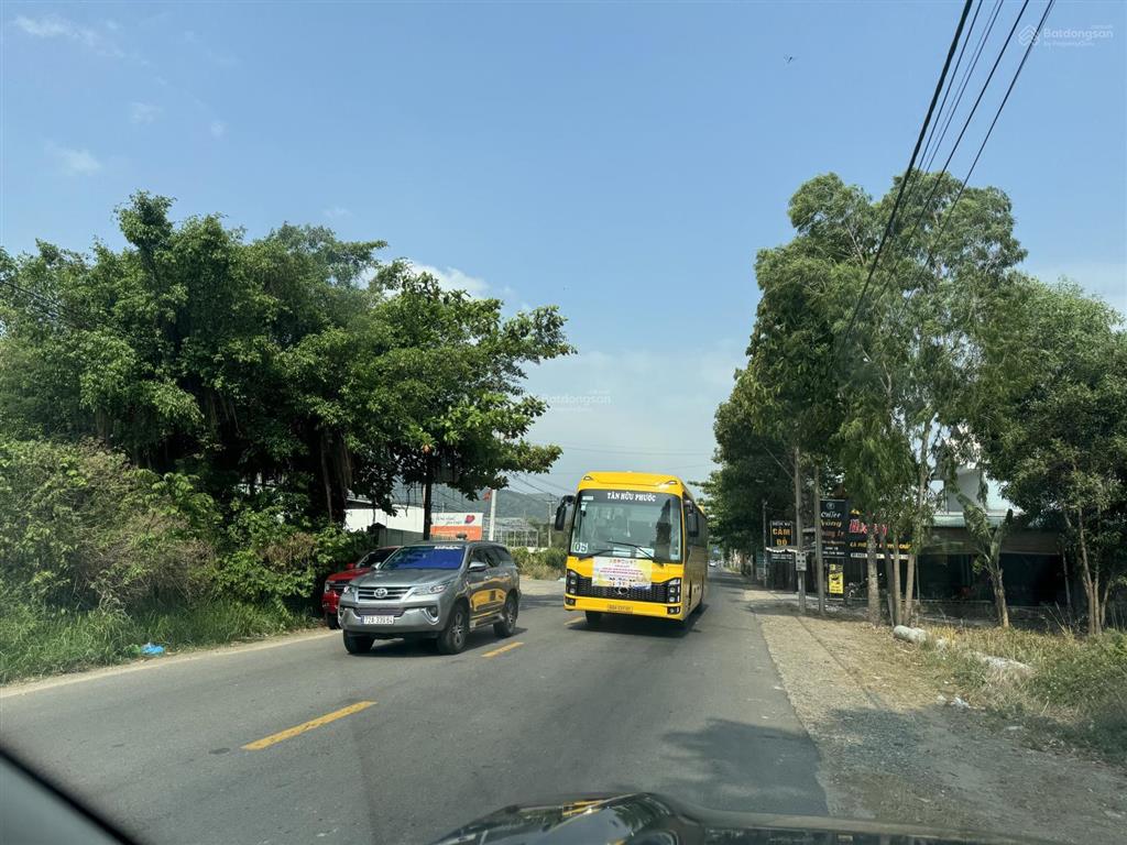 Lô góc 2 mt hắc dịch tóc tiên 12x50m 600m2 giá 5,4 tỷ