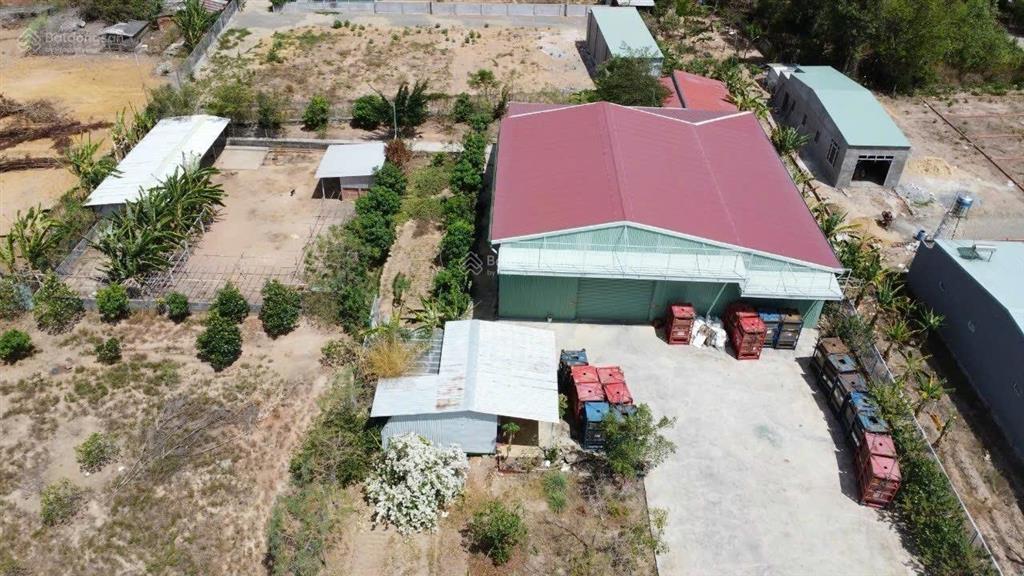 Bán nhà xưởng 4200m2 tại châu pha hcm, 18 tỷ