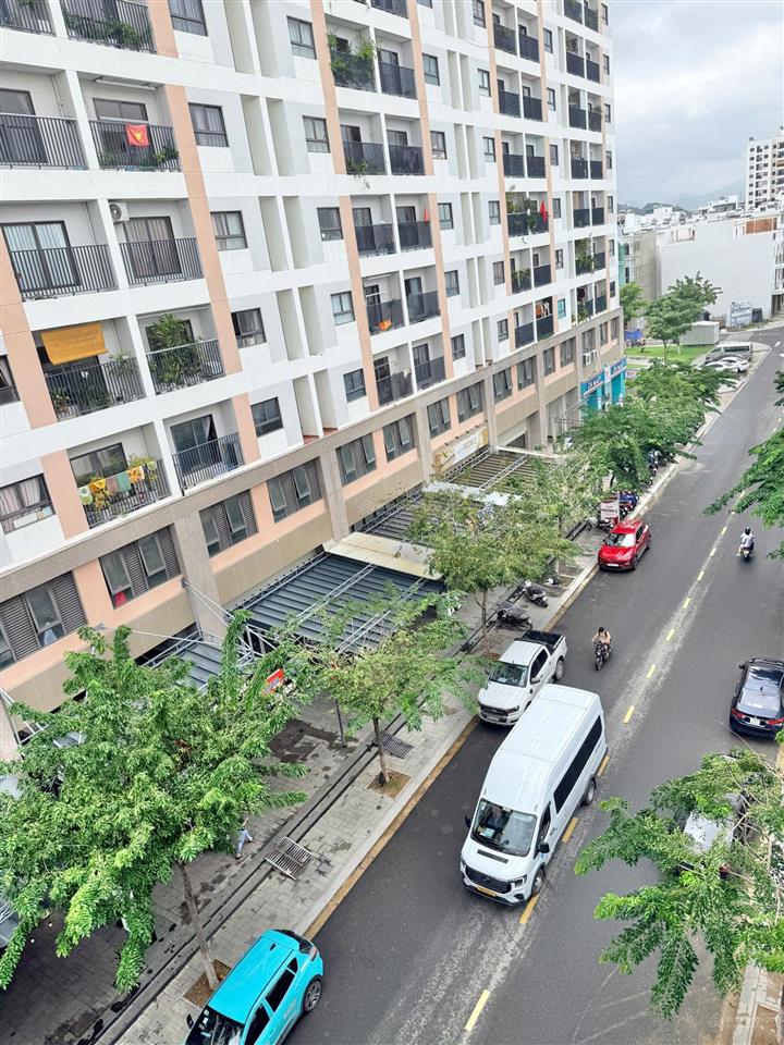 Cho thuê nhà góc 2 mặt tiền  đường 28, kđt vcn phước long 2