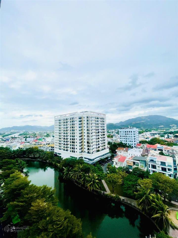 Cần bán căn hộ góc ct3 vĩnh điềm trung  nha trang