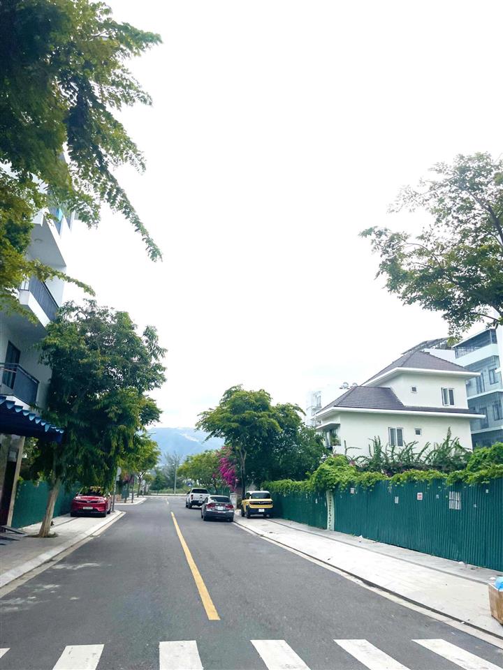 Lô góc 2 mặt tiền đường văn tiến dũng (a2), kđt vcn phước hải nha trang.