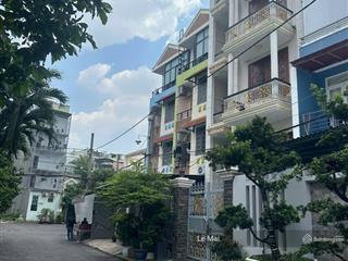 Bán gấp nhà phố mặt tiền đường số 3 kdc kim sơn q7, giá 22 tỷ nhà có 4 lầu. 0909 752 ***