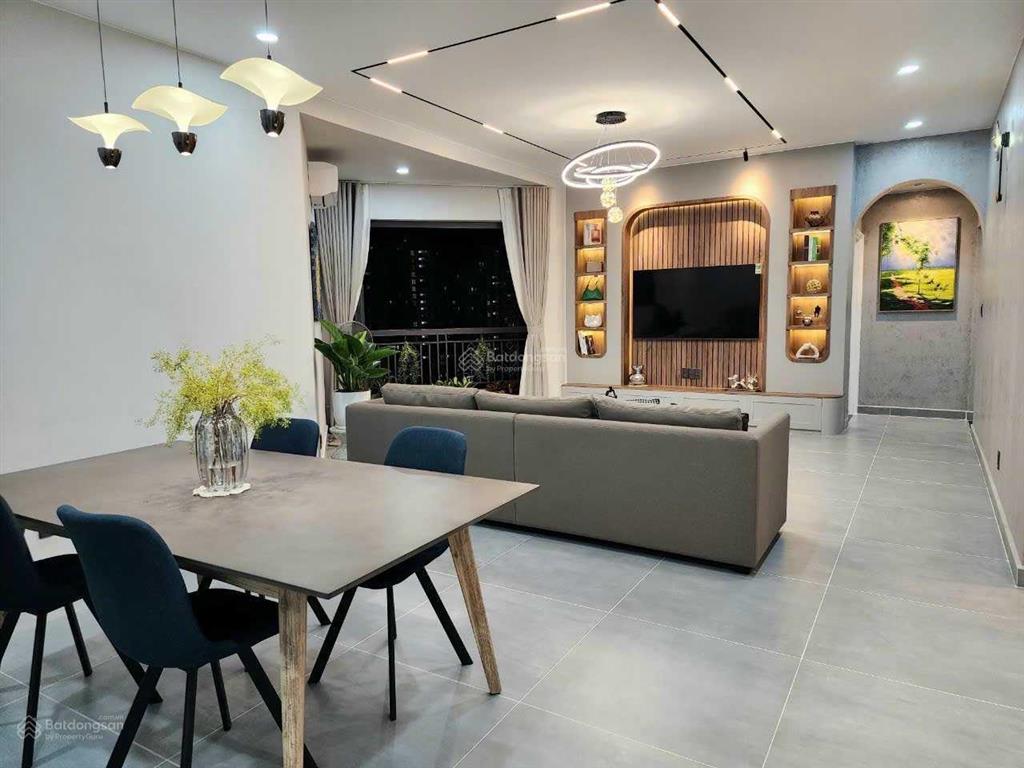 Bán gấp căn hộ hưng phúc, 3pn 2wc. 98m2 giá tốt đầu tư  0909 752 ***