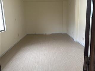 Cho thuê văn phòng 60m² có sân vườn, máy lạnh, vệ sinh riêng ngay htv, đường xe hơi