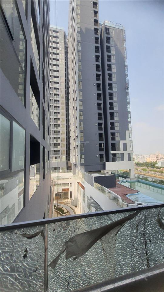 Bán nhanh căn hộ 54m2 view bến bình đông pháo hoa đầm sen