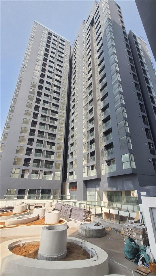 Bán nhanh căn hộ 54m2 view bến bình đông pháo hoa đầm sen