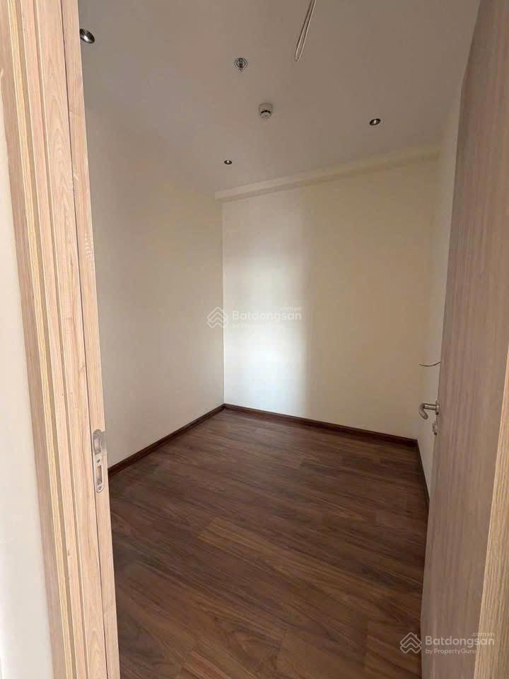 Cho thuê nhanh căn hộ daqua 2 phòng 1 wc view siêu đẹp nhà có rèm