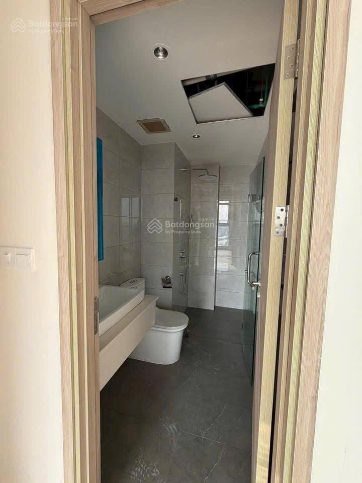 Cho thuê nhanh căn hộ daqua 2 phòng 1 wc view siêu đẹp nhà có rèm