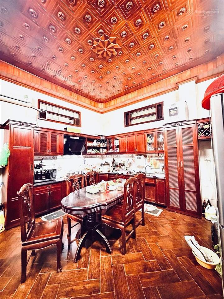 Bán biệt thự tại khu đô thị vườn đào, giá siêu hời với diện tích 194m2