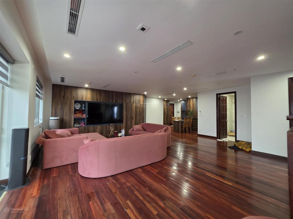 Giá tốt căn góc ciputra tòa g3 150,5m² 3pn tầng trung view đẹp.  0901 236 ***