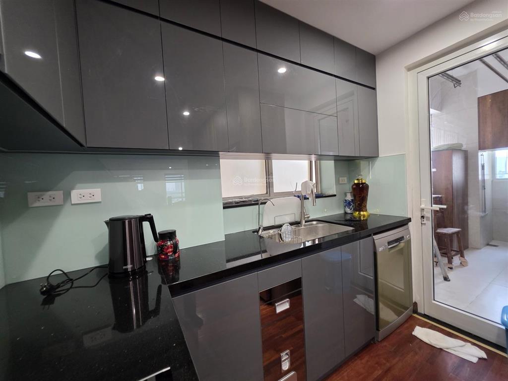 Bán căn hộ chung cư sunshine riverside 76m2  full nội thất  giá 6,5 tỷ view sông hồng