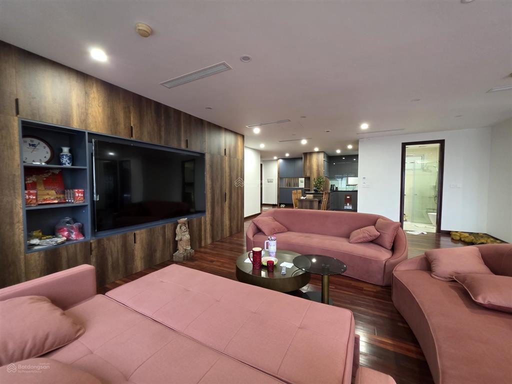 Chính chủ cần bán căn hộ view sông hồng tại tây hồ. hàng hiếm ở phân khúc 6 tỷ