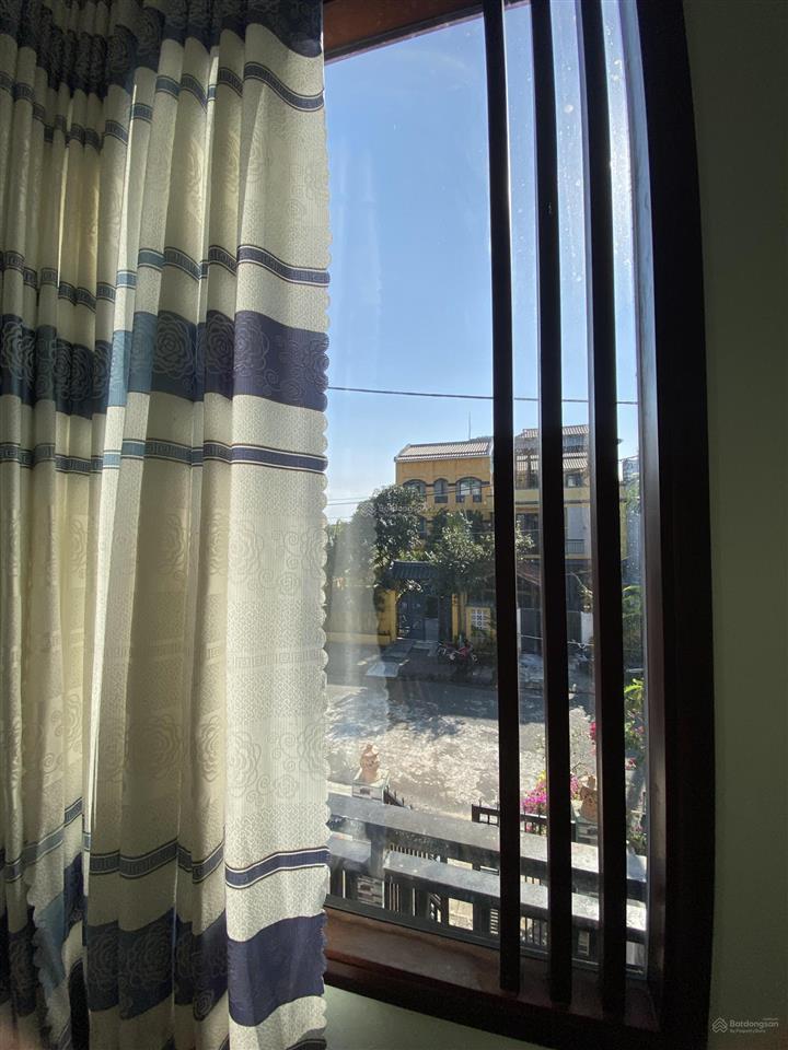 Cần bán căn nhà 3 tầng đường mẹ thứ cách biển chỉ vài trăm mét  0936 325 ***