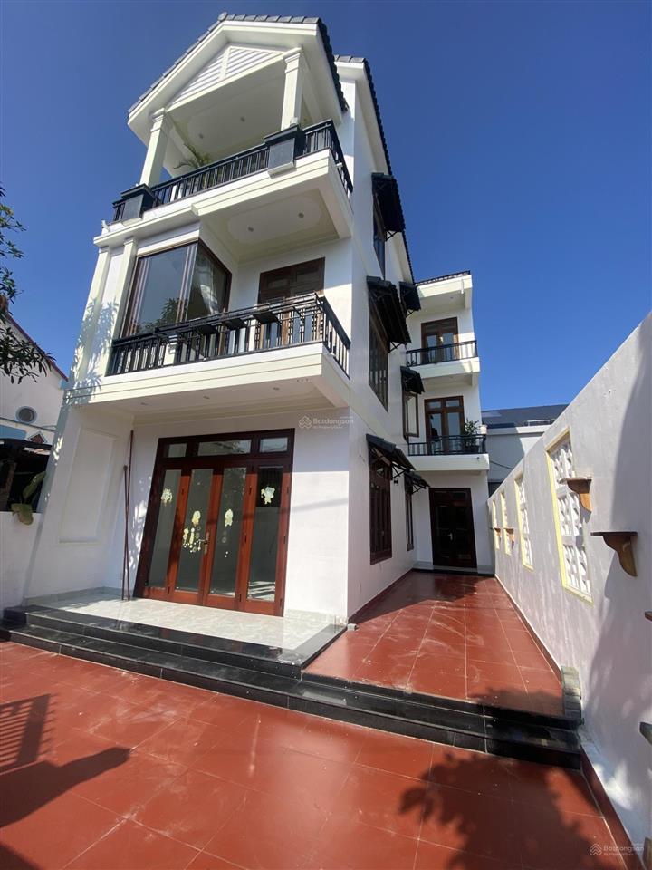 Cần bán căn nhà 3 tầng đường mẹ thứ cách biển chỉ vài trăm mét  0936 325 ***