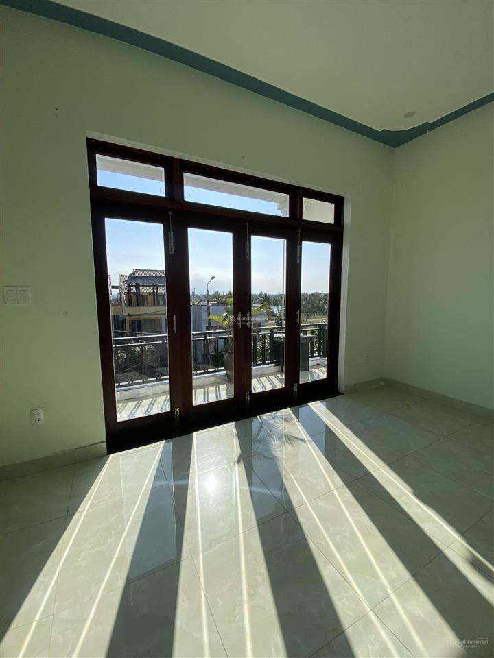 Cần bán căn nhà 3 tầng đường mẹ thứ cách biển chỉ vài trăm mét  0936 325 ***