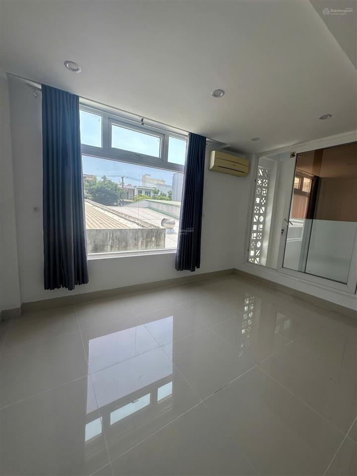 Nhà 3 tầng mặt tiền đường bàu năng 1, sát trục lý thái tông, hướng tây nam, gần biển giá chỉ 7,1 tỷ