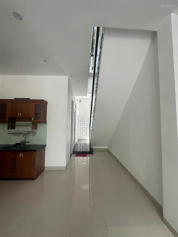 Nhà 3 tầng mặt tiền đường bàu năng 1, sát trục lý thái tông, hướng tây nam, gần biển giá chỉ 7,1 tỷ