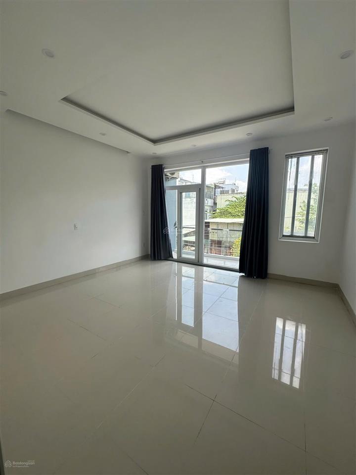 Nhà 3 tầng mặt tiền đường bàu năng 1, sát trục lý thái tông, hướng tây nam, gần biển giá chỉ 7,1 tỷ