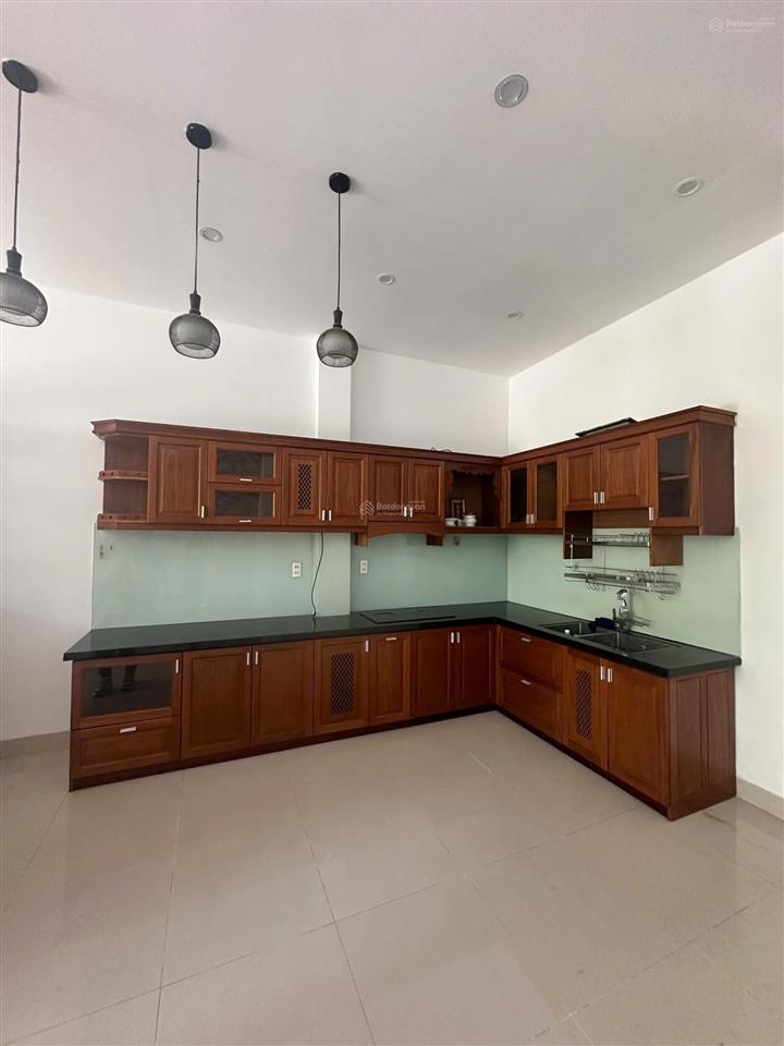 Nhà 3 tầng mặt tiền đường bàu năng 1, sát trục lý thái tông, hướng tây nam, gần biển giá chỉ 7,1 tỷ