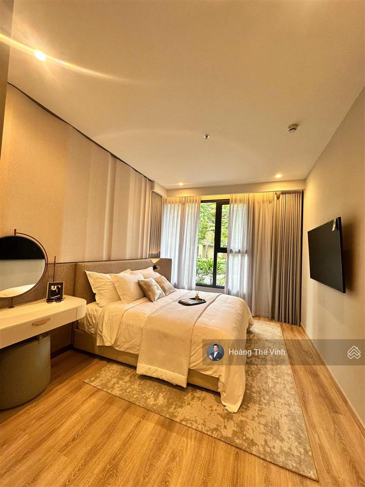 Hiếm có 1 căn 4pn view trực diện kênh đào nhạc nước & trung tâm thương mại giá rẻ chỉ ~130tr/m2