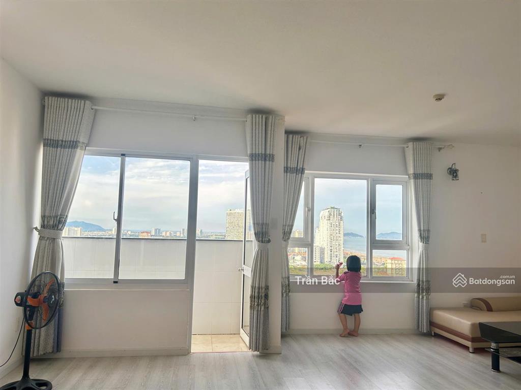 Cho thuê căn góc 3pn + 2wc, full nt, nhà mới đẹp, osc land vũng tàu, 10tr/th  (ccdv) 0908 209 ***