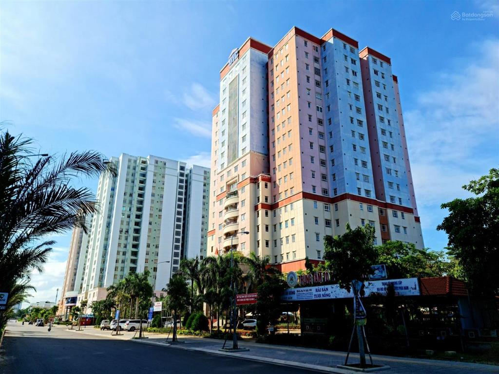 Cần bán căn hộ góc seaview 2 vũng tàu, dt 100,5m2, 2pn 2 toilet  giá tốt 2 tỷ 750  0908 209 ***