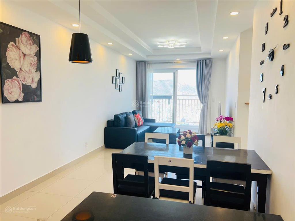 Bán căn hộ góc 2 phòng ngủ 83m2 chung cư melody vũng tàu, full nt mới, giá tốt 3 tỷ 4  0908 209 ***