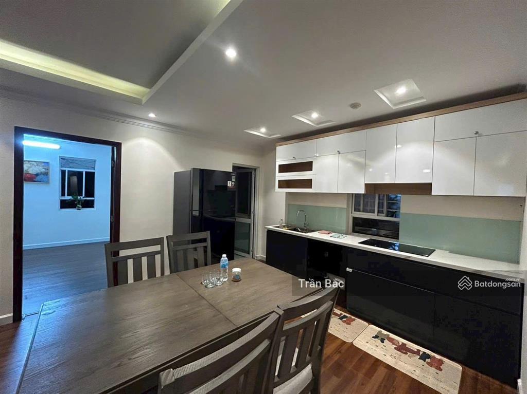 Chủ cần gấp giá 3 tỷ 250  căn hộ góc 3 phòng ngủ 115m2  chung cư seaview vũng tàu  0908 209 ***
