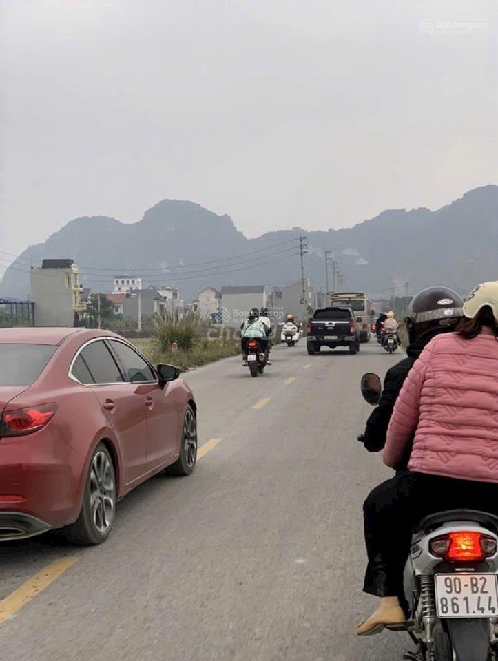 Mặt ql21,,, trục chính vào tam chúc,,, đất 10x25