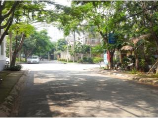 Đất mặt tiền kinh doanh làng đại học abc, 10x23=230m2. cần tiền, có tách bán một phần!