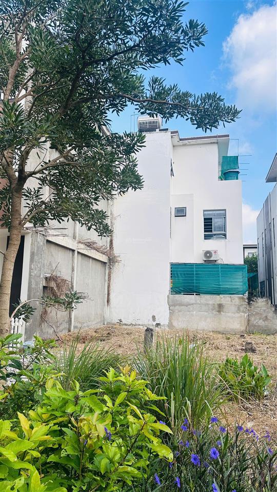 Cần bán gấp nền biệt thự phố kđt trần anh riverside bến lức