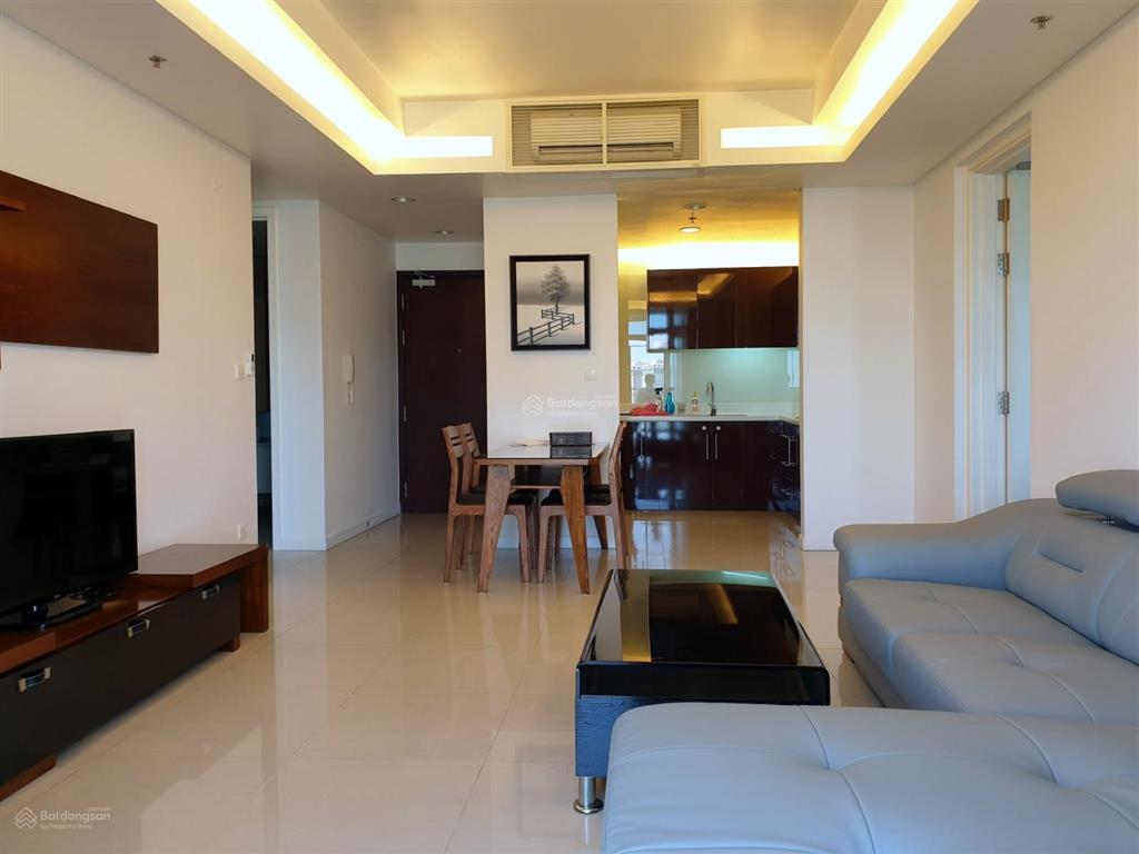 Cho thuê dài hạn căn hộ 2 phòng ngủ azura đà nẵng, view sông hàn.  0931 914 ***
