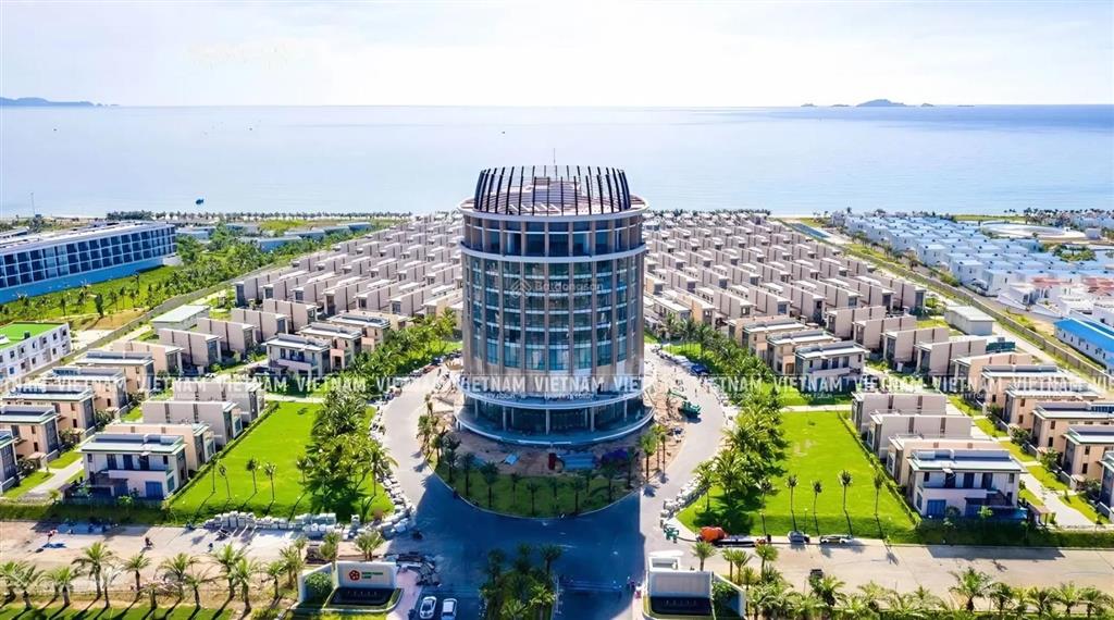 Chính chủ bán căn biệt thự cam ranh mystery view biển bãi dài. chỉ 8 tỷ  nhận nhà ngay