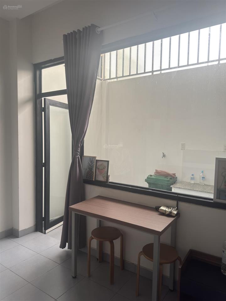 Cần bán căn nhà phố kdc 6b intresco giá 11ty8 1 trệt 3 lầu sổ hồng