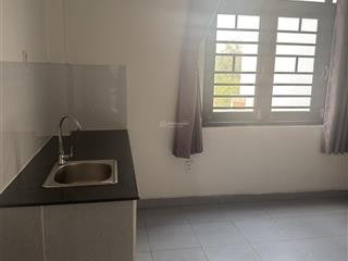 Cần bán căn nhà phố kdc 6b intresco giá 11ty8 1 trệt 3 lầu sổ hồng