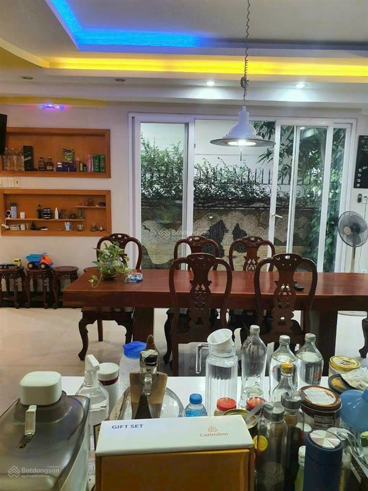 Cần bán căn biệt thự đơn lập 4 tầng kdc 6b intresco giá 35 tỷ 1 hầm 4 lầu full nội thất cao cấp