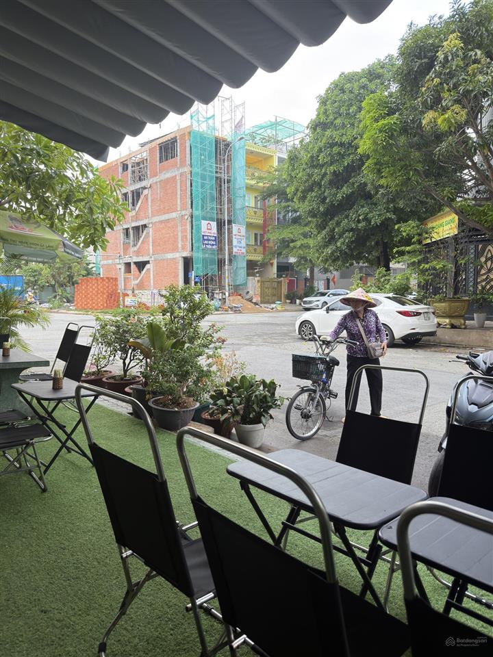 Cần bán nhanh lô đất nhà phố kdc đại phúc green villas giá 76tr dt 5x20m hướng tây bắc, view đẹp