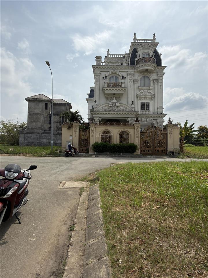 Cần bán đất nền phố 5x20m kdc đại phúc green villas giá 7ty6 view đẹp hướng tây bắc 0932 798 ***
