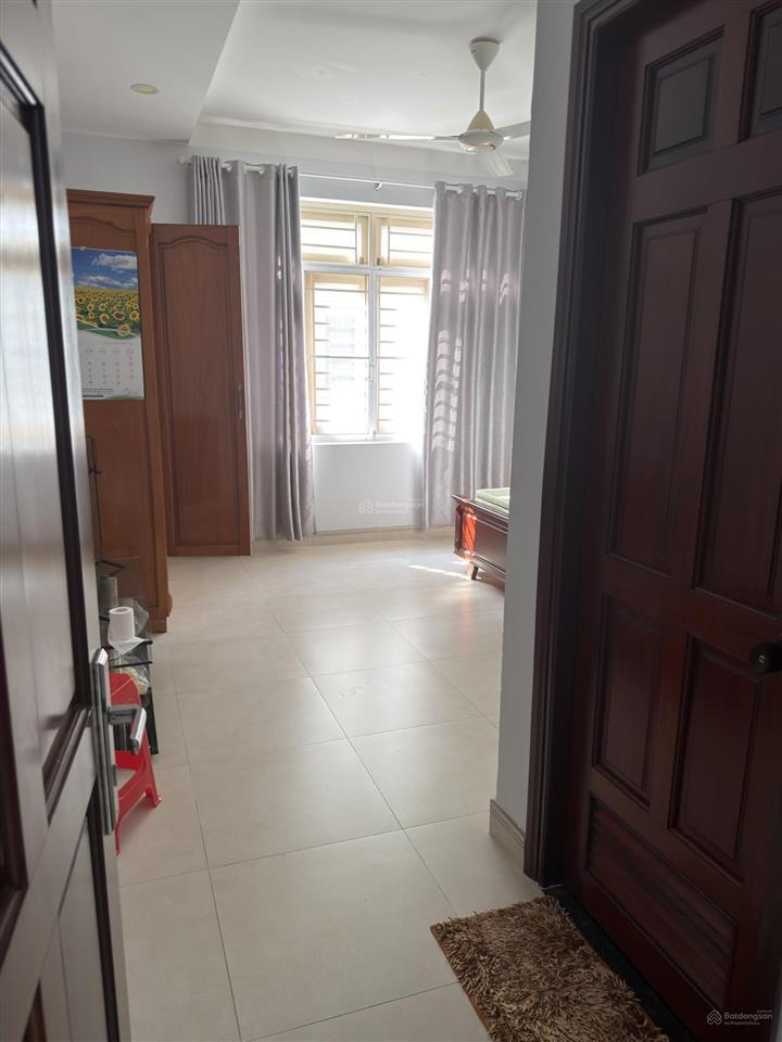 Cho thuê nhà nguyên căn 1 hầm 4 lầu kdc đại phúc green villas giá 20tr/th 5pn 6wc