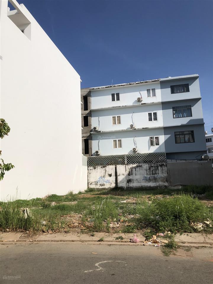 Bán nhanh lô đất nhà phố view trường học tttm kdc đại phúc đường 6a giá 80tr/m2, dt 110m2