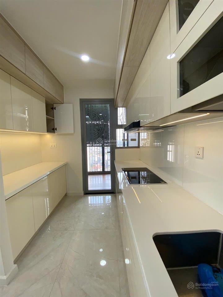 Tin thật 100% celesta rise 3pn 2wc 105m2 full đồ giá 21tr lầu cao view đẹp.  0918 722 ***