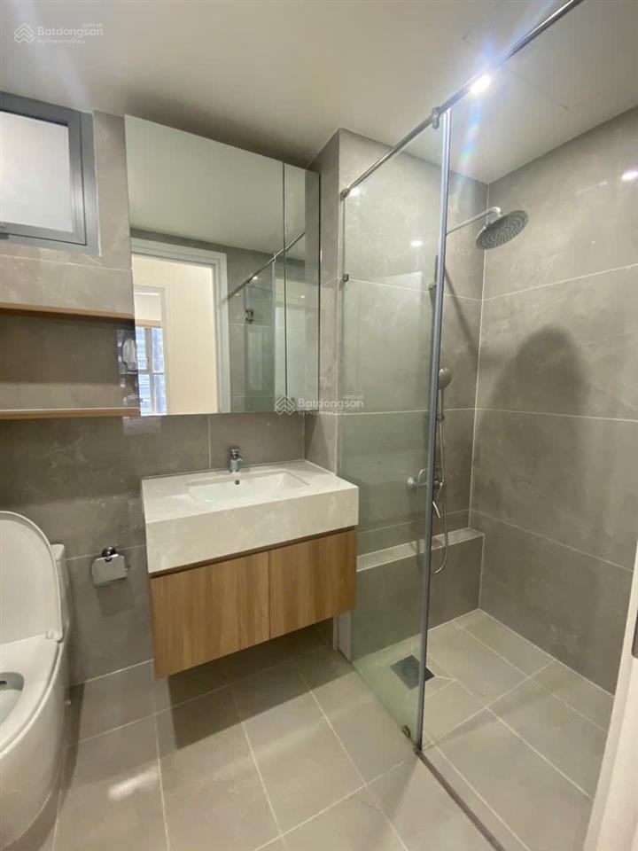 Chính chủ gửi cho thuê celesta rise 3pn 2wc 105m2 full đồ giá 26tr lầu cao view đẹp.  0918 722 ***