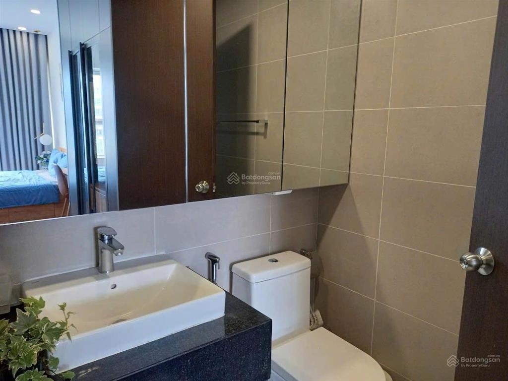 Tin thật 100% 2pn 2wc 70m² full nội thất lầu cao view sông giá chỉ 14tr500.  0918 722 ***