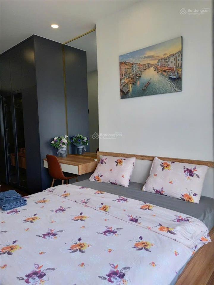 Tin thật 100% 2pn 2wc 70m² full nội thất lầu cao view sông giá chỉ 14tr500.  0918 722 ***