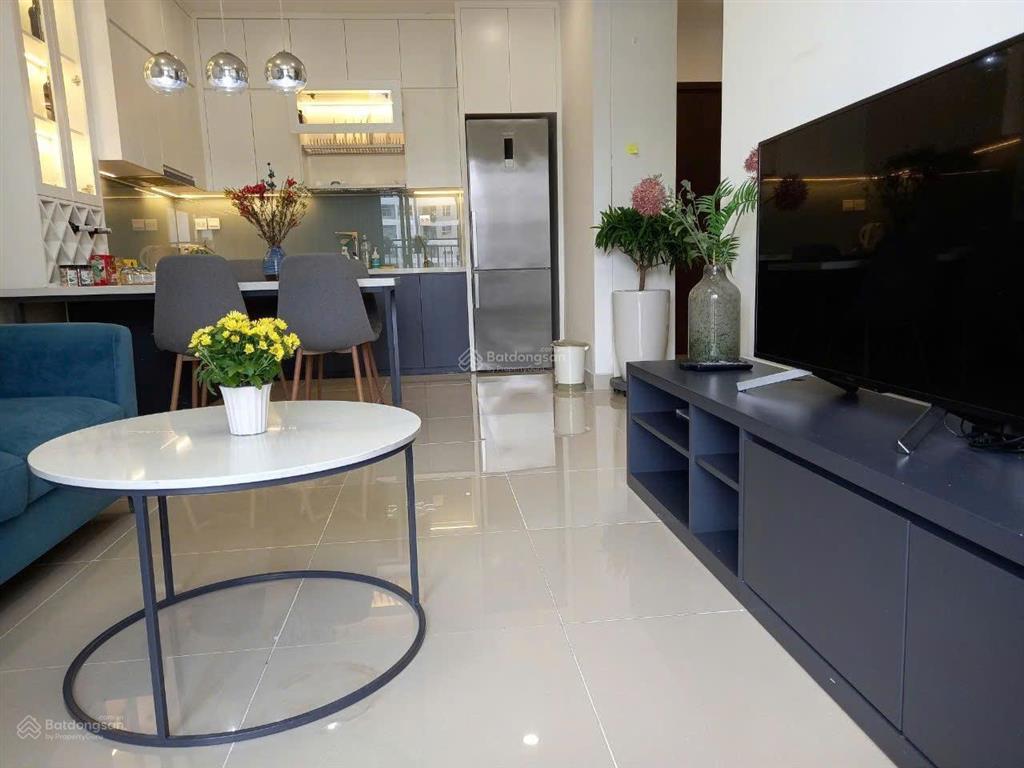 Tin thật 100% 2pn 2wc 70m² full nội thất lầu cao view sông giá chỉ 14tr500.  0918 722 ***