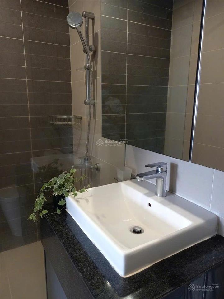 Tin thật 100% 2pn 2wc 70m² full nội thất lầu cao view sông giá chỉ 14tr500.  0918 722 ***